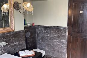 Villa One - Pvt Pool Outdoor Deck North Goa