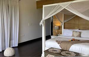 Villa One - Pvt Pool Outdoor Deck North Goa