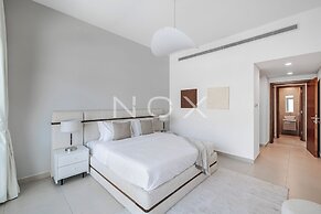 1BR with Study City View Bay Square B7