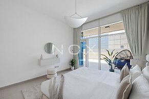 1BR with Study City View Bay Square B7