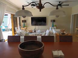 Ocean View Villa 3 BR 8 Guests Pto Bahia