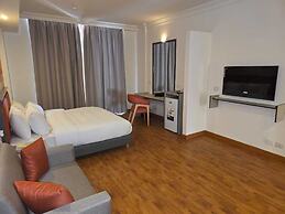 Manara Riva Suites