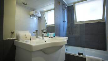 Manara Riva Suites