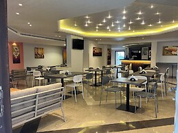 Manara Riva Suites