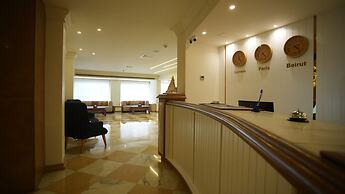 Manara Riva Suites