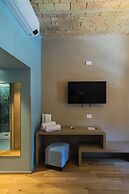 163 Boutique Hotel