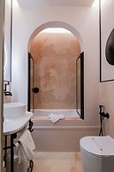 163 Boutique Hotel