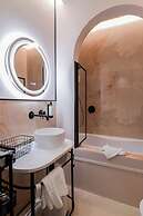 163 Boutique Hotel