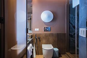 163 Boutique Hotel