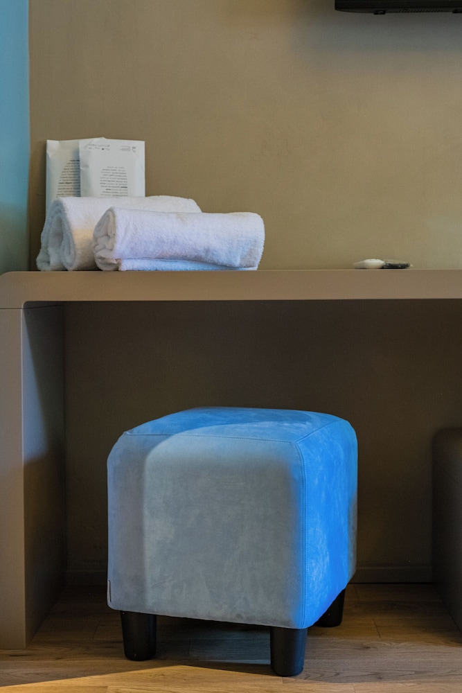 163 Boutique Hotel