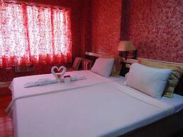 Stefanie Grace Inn