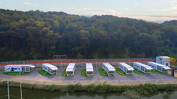 Hwaseong Refresh Glamping & Caravan
