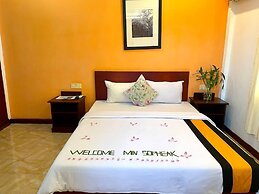 VPlus Hotel