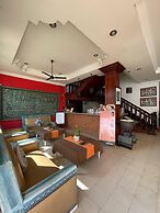 VPlus Hotel