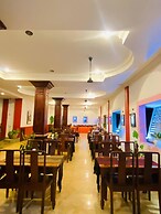 VPlus Hotel
