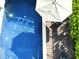 VPlus Hotel