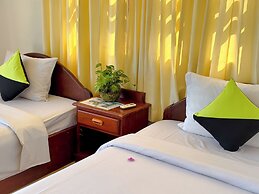 VPlus Hotel