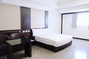 yoairegalint Hotel