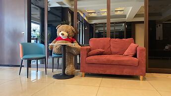 yoairegalint Hotel