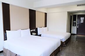 yoairegalint Hotel