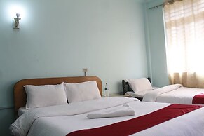 Pushpa Guest House