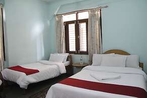 Pushpa Guest House