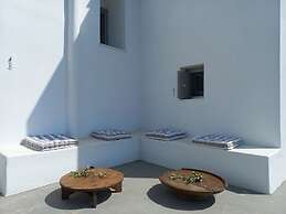 Skyros BnB Anna House in Brooke