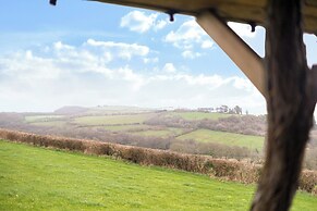 Unique 2-bed Cabin in Llanelli