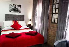Studio - Sleeps 2 - Parking - Wifi