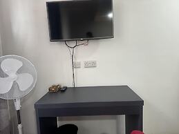 Studio - Sleeps 2 - Parking - Wifi