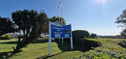 D&ashortbreaks-stmargaretsbay-parking