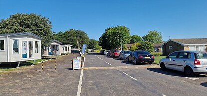 D&ashortbreaks-stmargaretsbay-parking