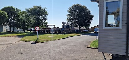 D&ashortbreaks-stmargaretsbay-parking