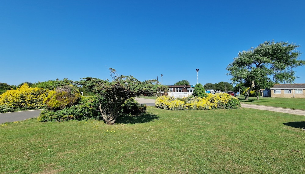 D&ashortbreaks-stmargaretsbay-parking