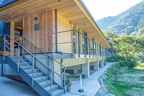 CrossFit Otoyo Strength TINY HOUSE