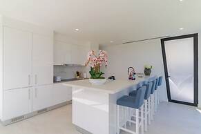 Luxury Diamond House