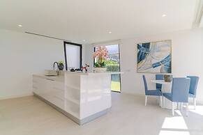Luxury Diamond House