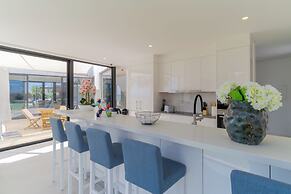Luxury Diamond House