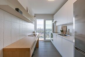 Bright Apartment With City View and Terrace
