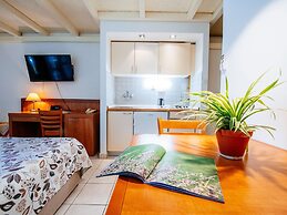 Zaton Resort Apts. With Pool