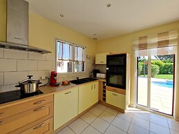 Holiday Villa With Pool in Sarzeau