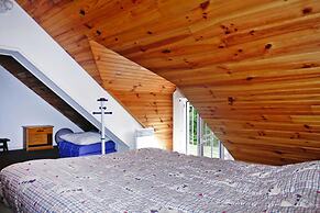 Chalet Near Mont St. Michel & Nature Trails