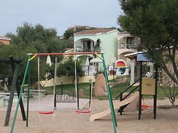 Apartment in Badus With Communal Pool