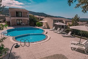 Apartment in Badus With Communal Pool