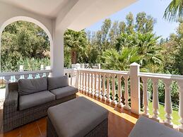 Faro's Villa Horizonte Near Seabeach