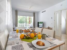Faro's Villa Horizonte Near Seabeach