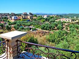 Cretan Villa Near Beach for 10