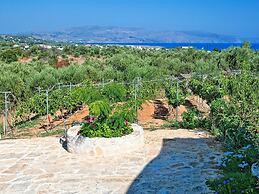 Cretan Villa Near Beach for 10
