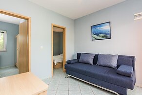 Apartment in Nin With Pool Near the Beach