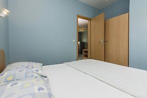Apartment in Nin With Pool Near the Beach